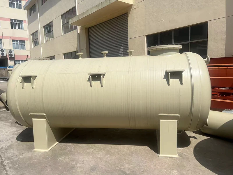 Tanque de almacenamiento fabricado en polipropileno.